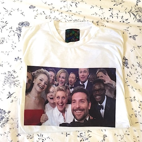 Oscar group celeb selfie tee! Size small-fits big - Picture 2 of 4